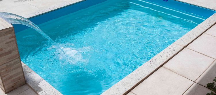 Quais as principais vantagens das piscinas de fibra de vidro?
